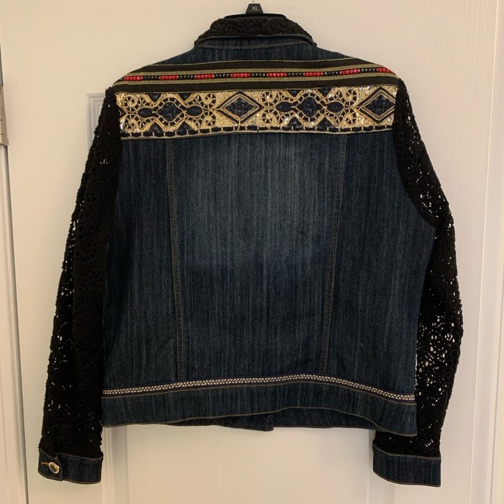 NWOT Stunning Mishca Jean Jacket with black lace sleeves. - Picture 8 of 8